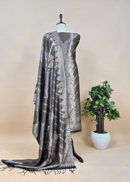 Buy premium quality unstitched suit fabric online for women

