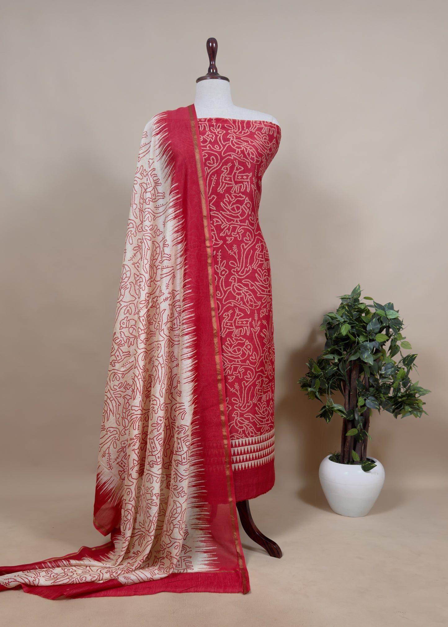 Red Pure Maheshwari Silk Suit Fabric With Bandhani Dupatta