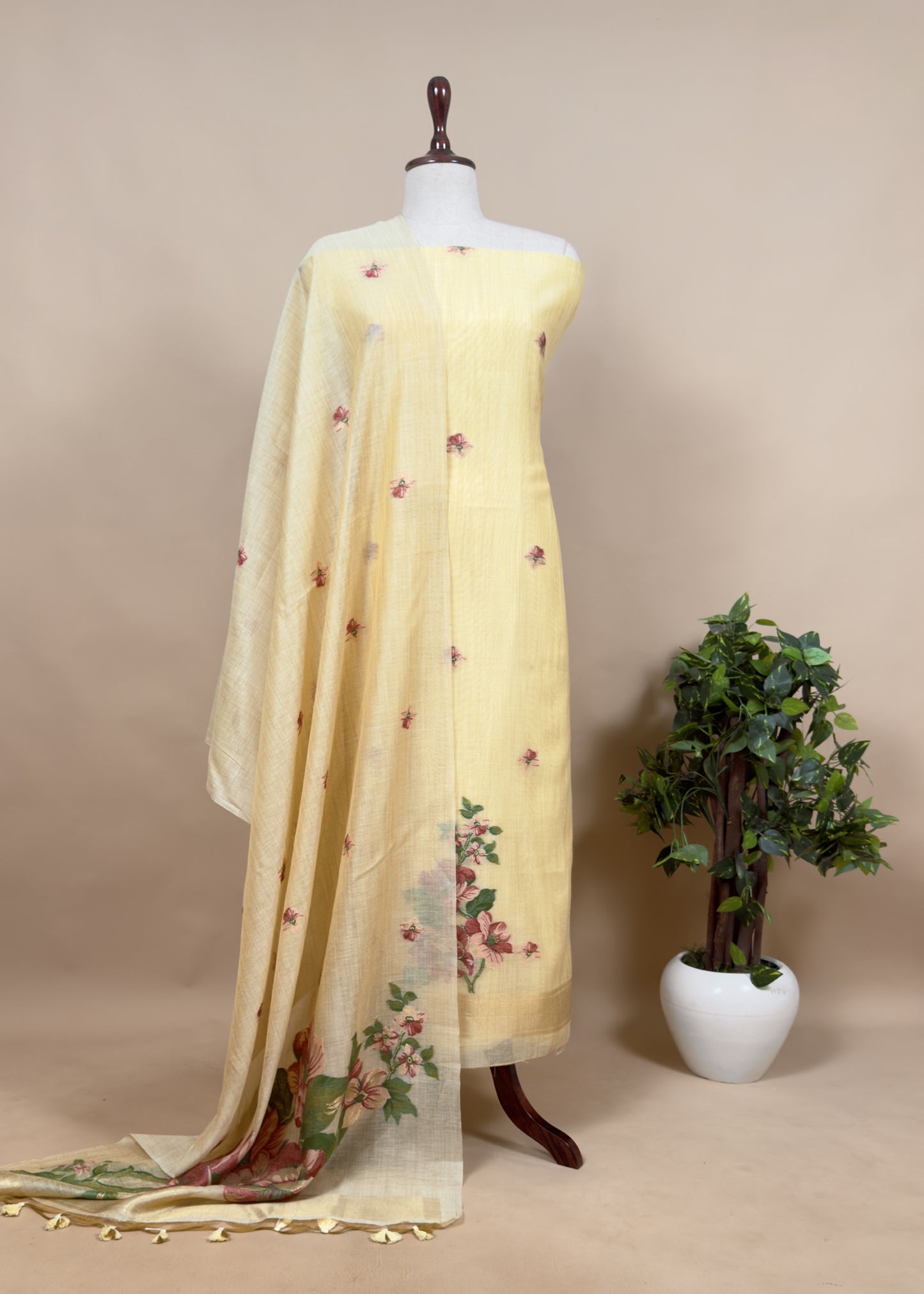 Peach Floral Jamdani Weaved Unstitched Suit In Chandri