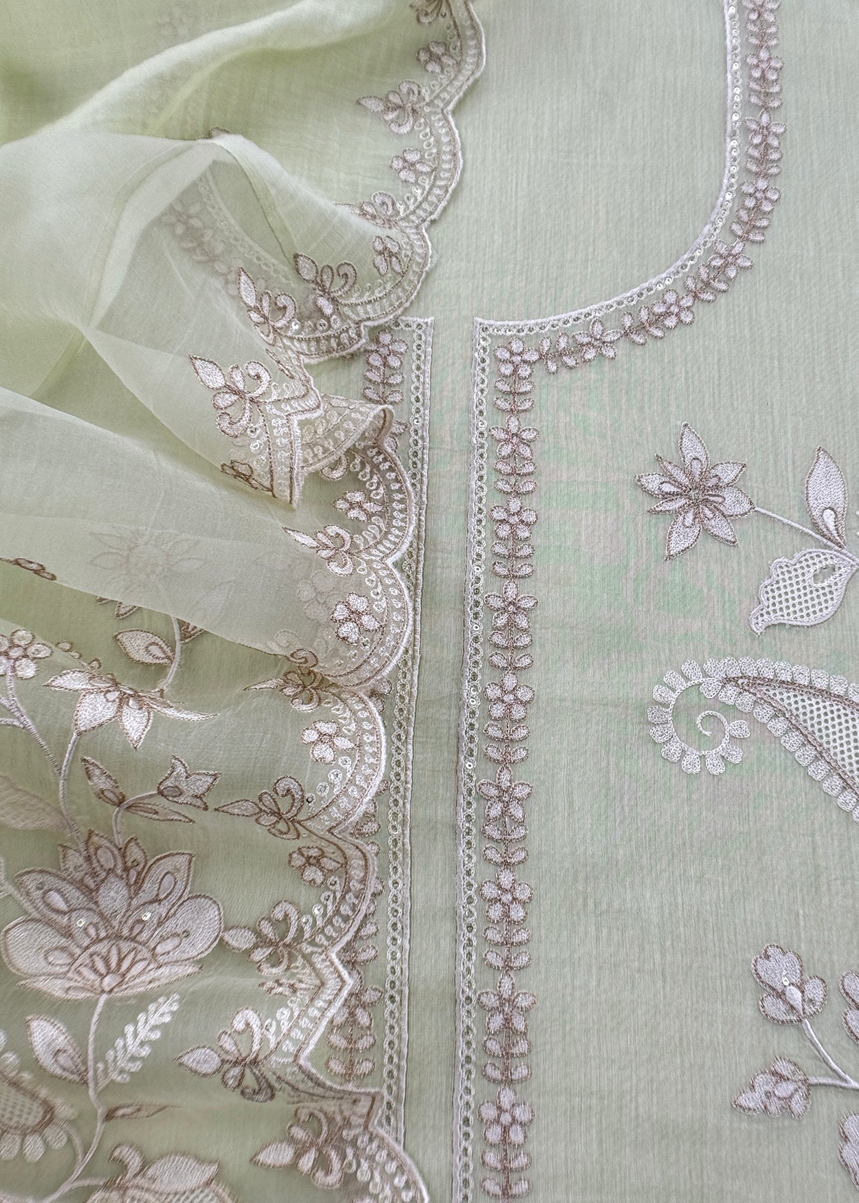 Pure handloom mulmul suit set at the best price

