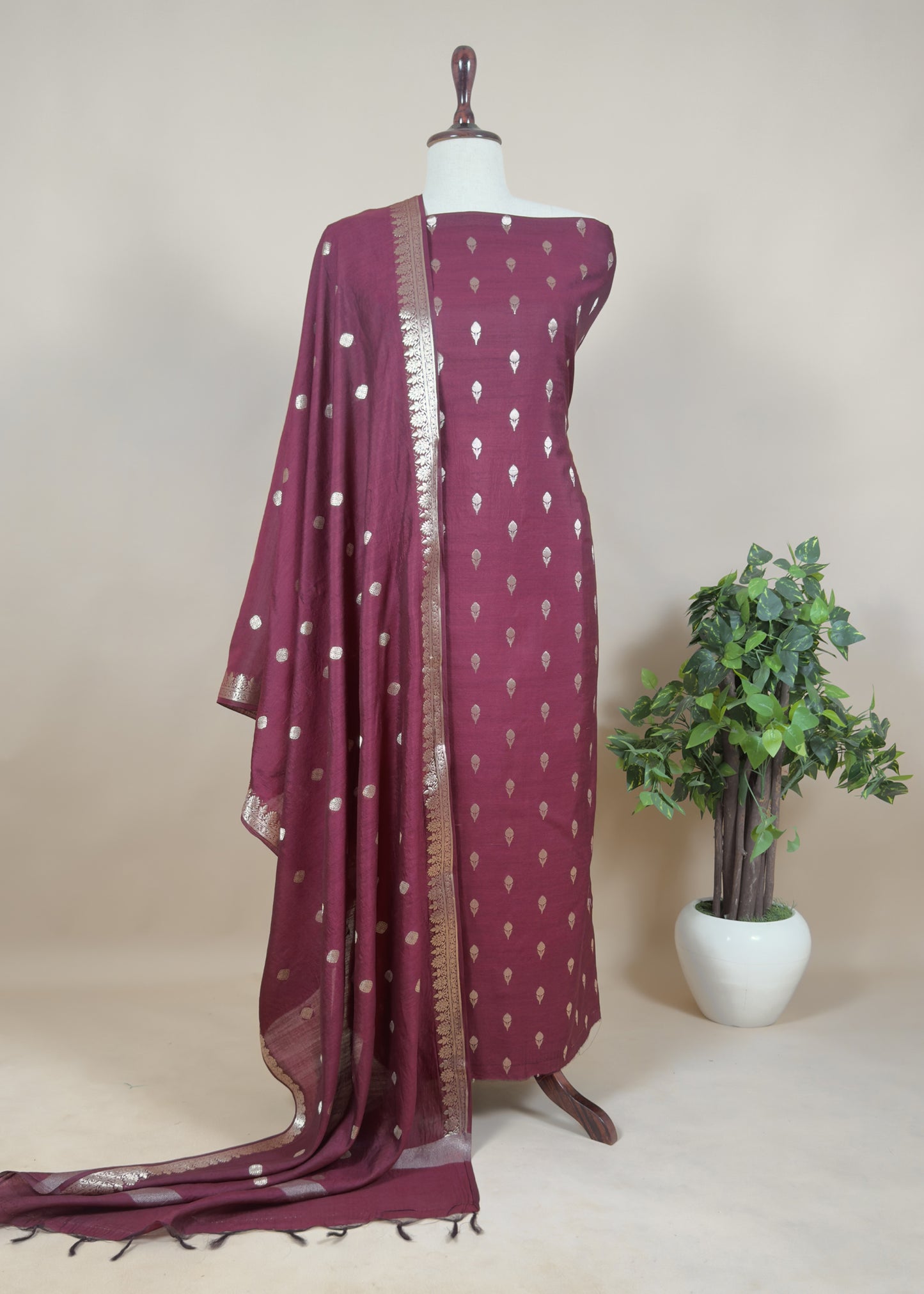 Handloom Munga Silk Suit With Zari Weaving