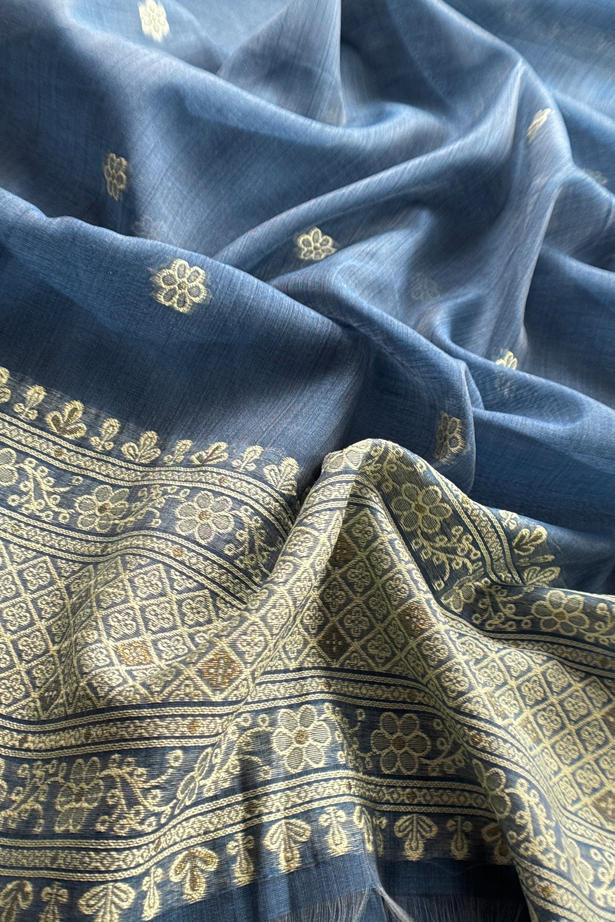buy jamdani unstitched suit with dupatta

