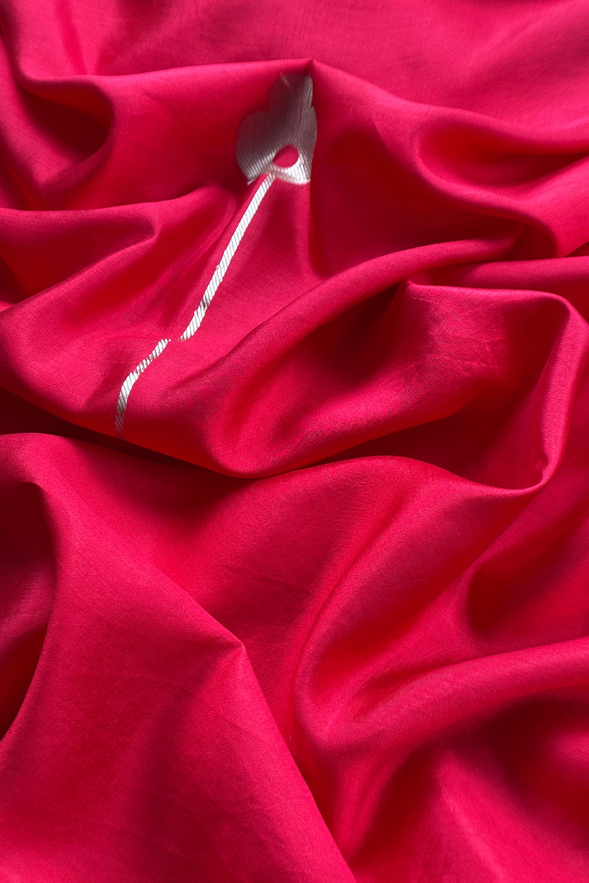 Premium quality silk suit with kadwa weaving dupatta

