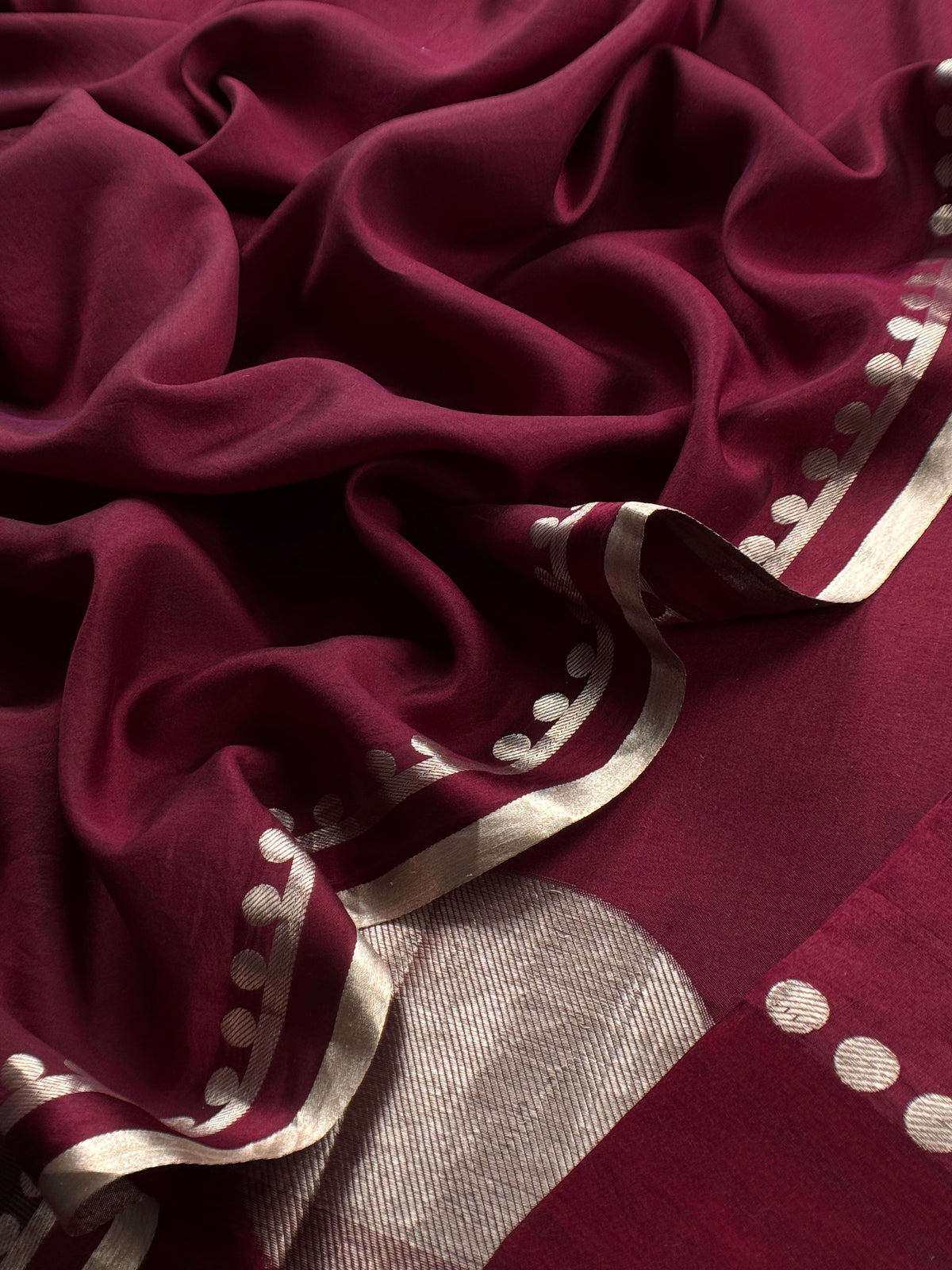 A Beautiful Banarasi Silk Suit For Online

