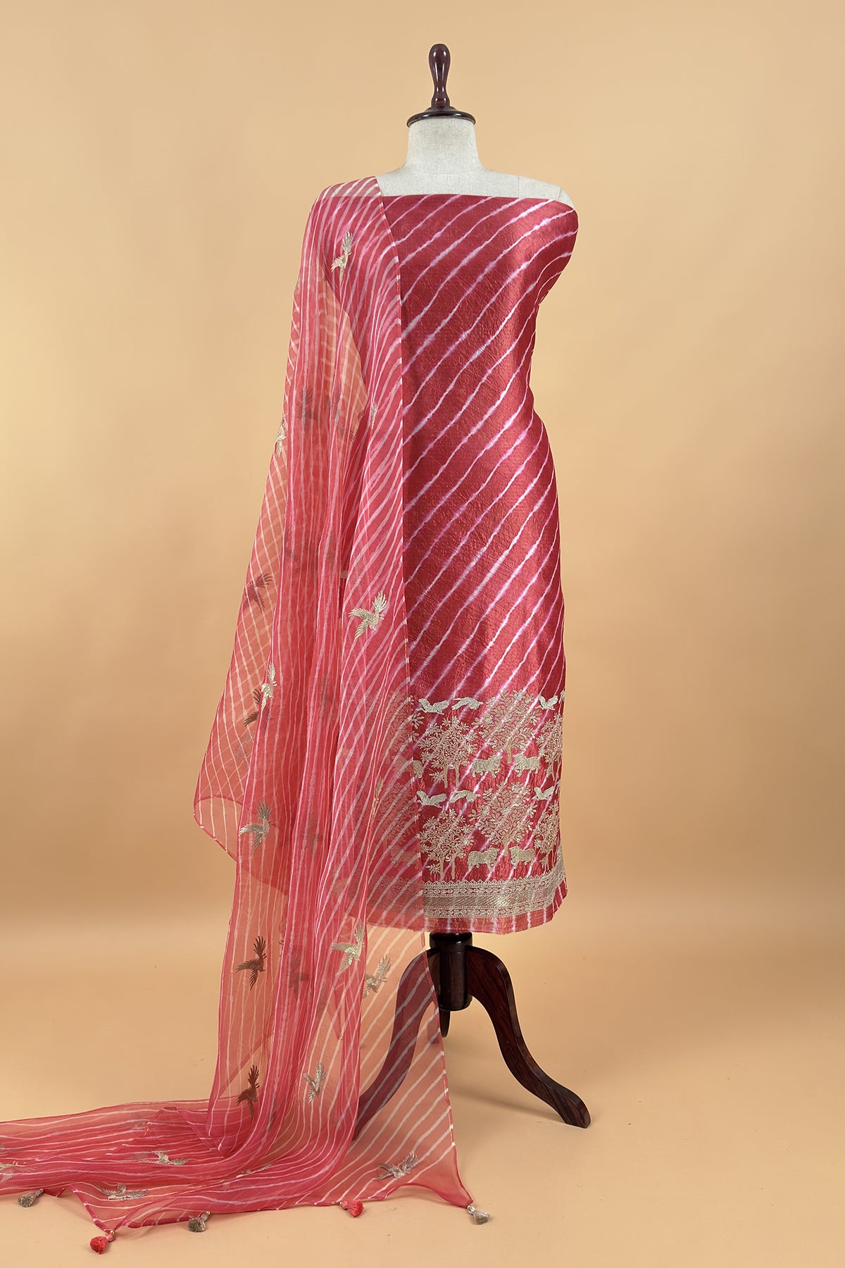 Handloom silk suit with shikagarh embroidery

