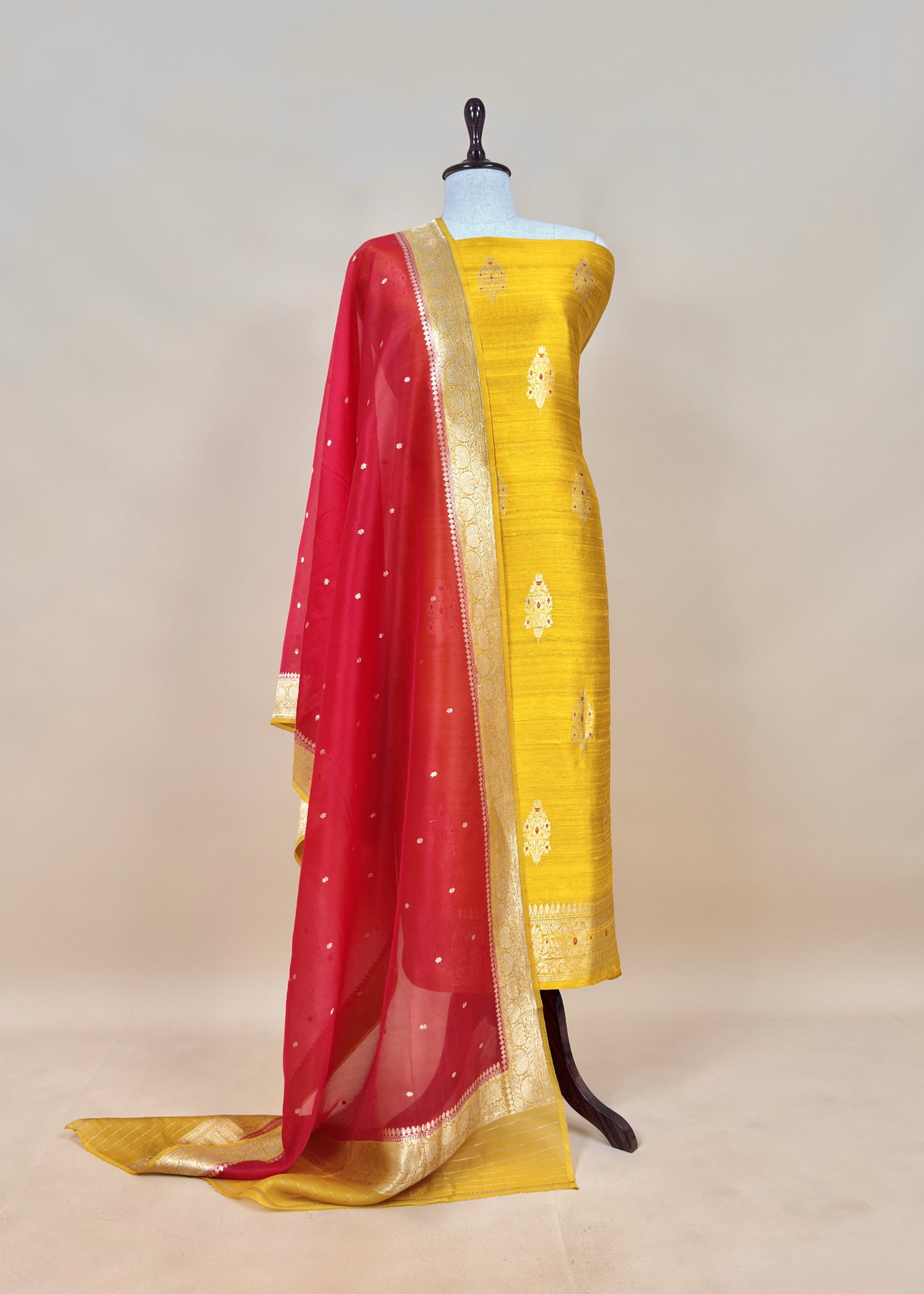 Yellow And Red Handloom Raw Silk Kurta And Kora Silk Dupatta With Gold Kadwa Weaving