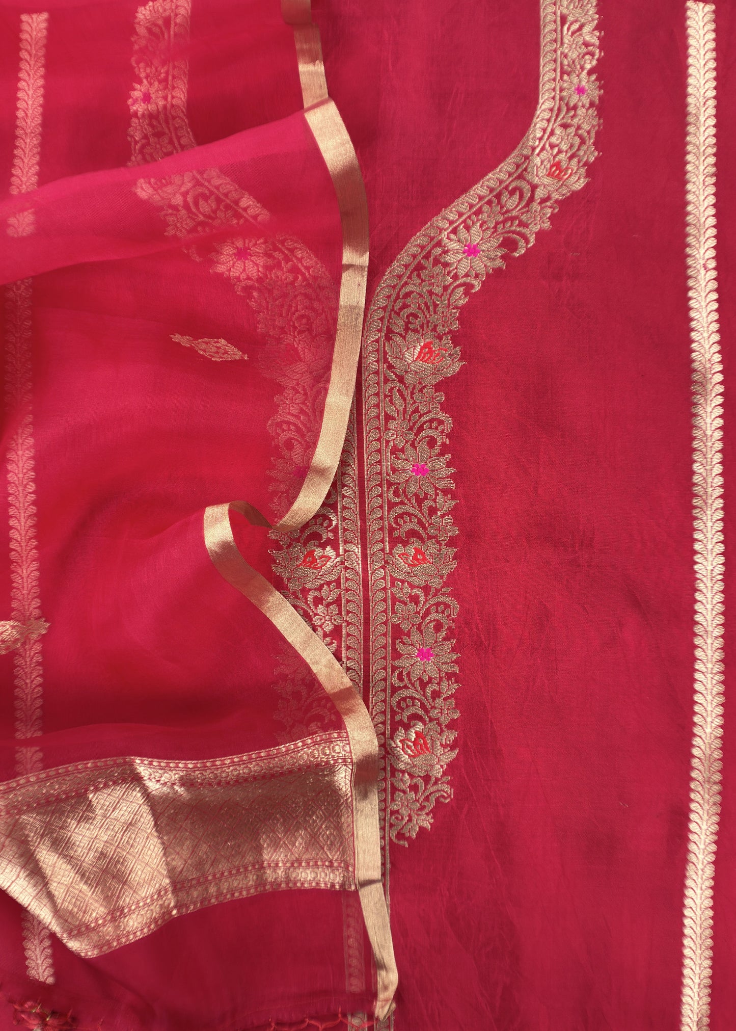 Crimson Red Handloom Silk Kurta And Kora Silk Dupatta With Kadwa Weaving