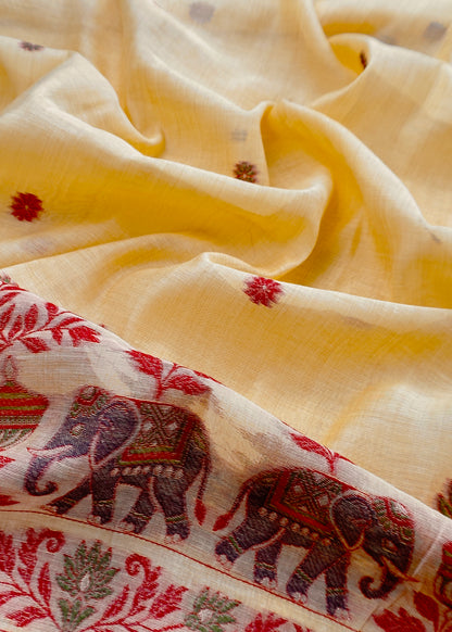jamdani weaved suit for gifting mom

