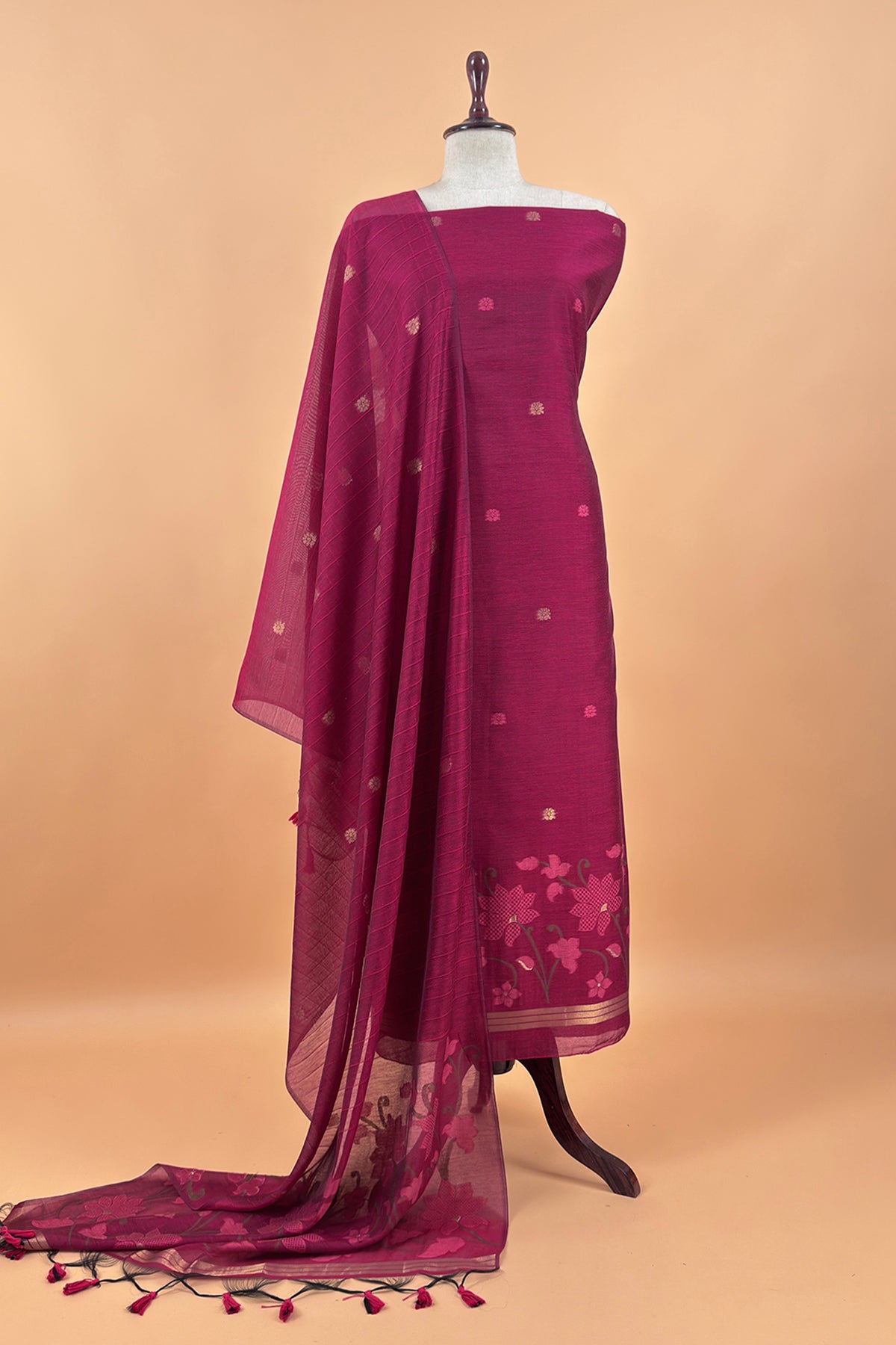 Pink Chanderi Linen Suit With Jamdani Weaving