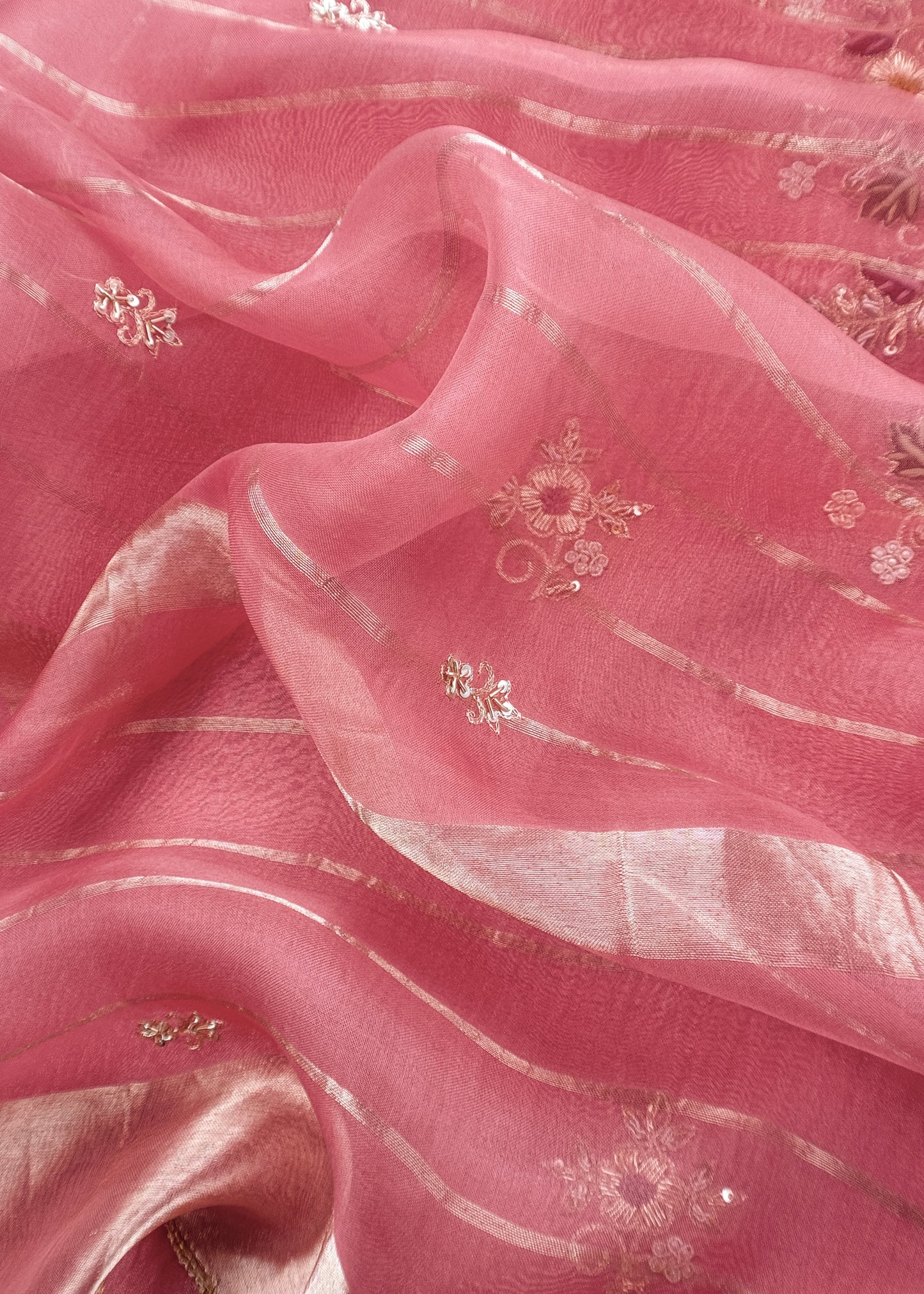 Kalasheel Luxe Pink Pure Crushed Tissue Kurta And Organza Dupatta With Zardosi And Dabka Handwork