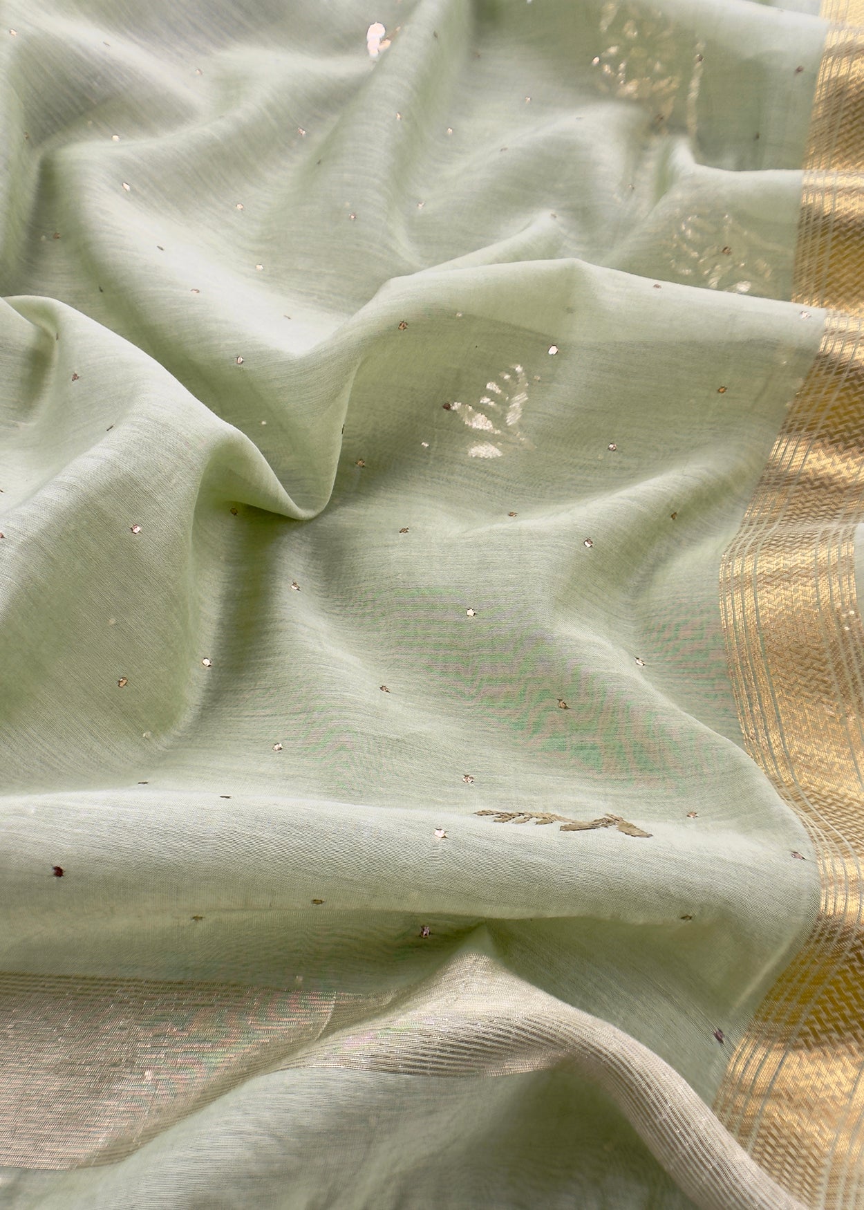 Mul cotton suit with mukaish handwork

