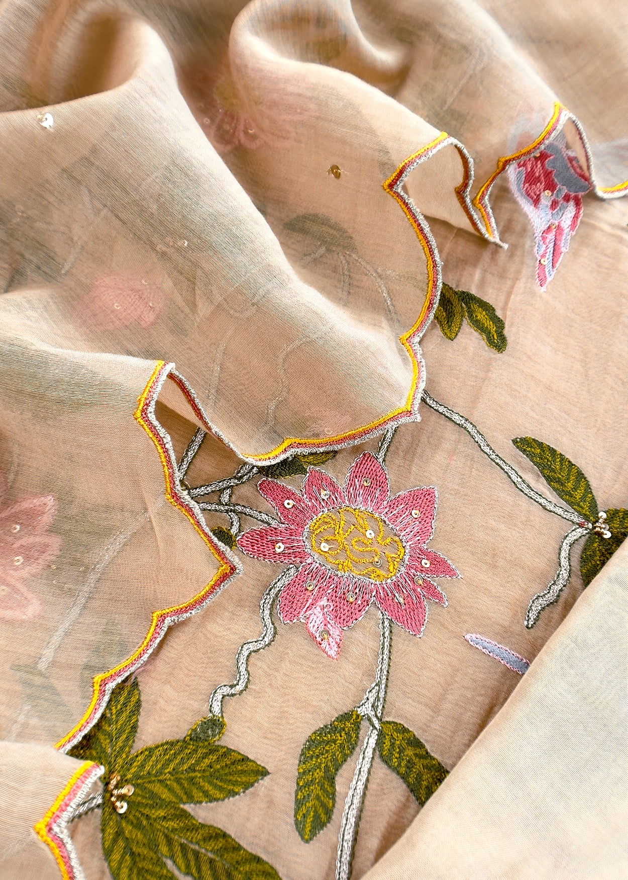 Mulmul suit set with garden embroidery


