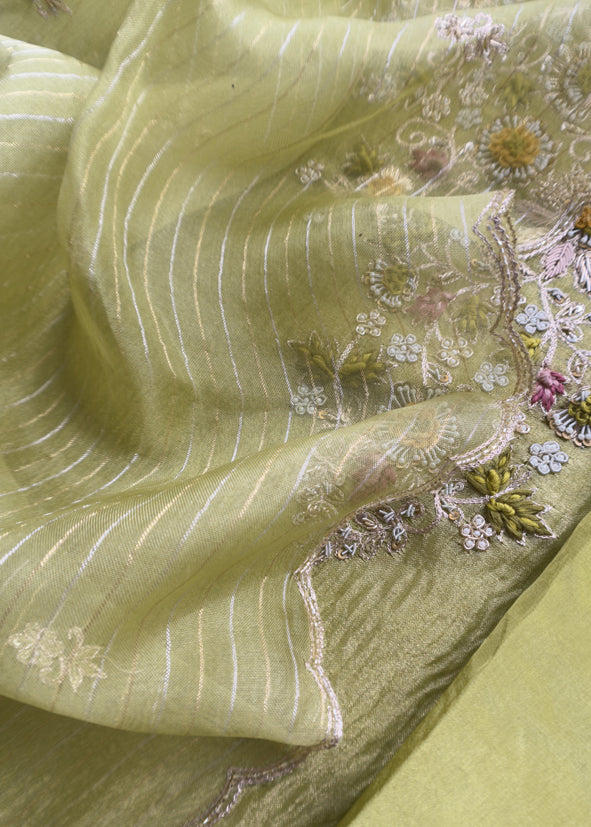 Kalasheel Luxe Green Pure Crushed Tissue Kurta And Organza Dupatta With Zardosi And Dabka Handwork