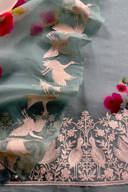 Organza silk suit with flamingo embroidery

