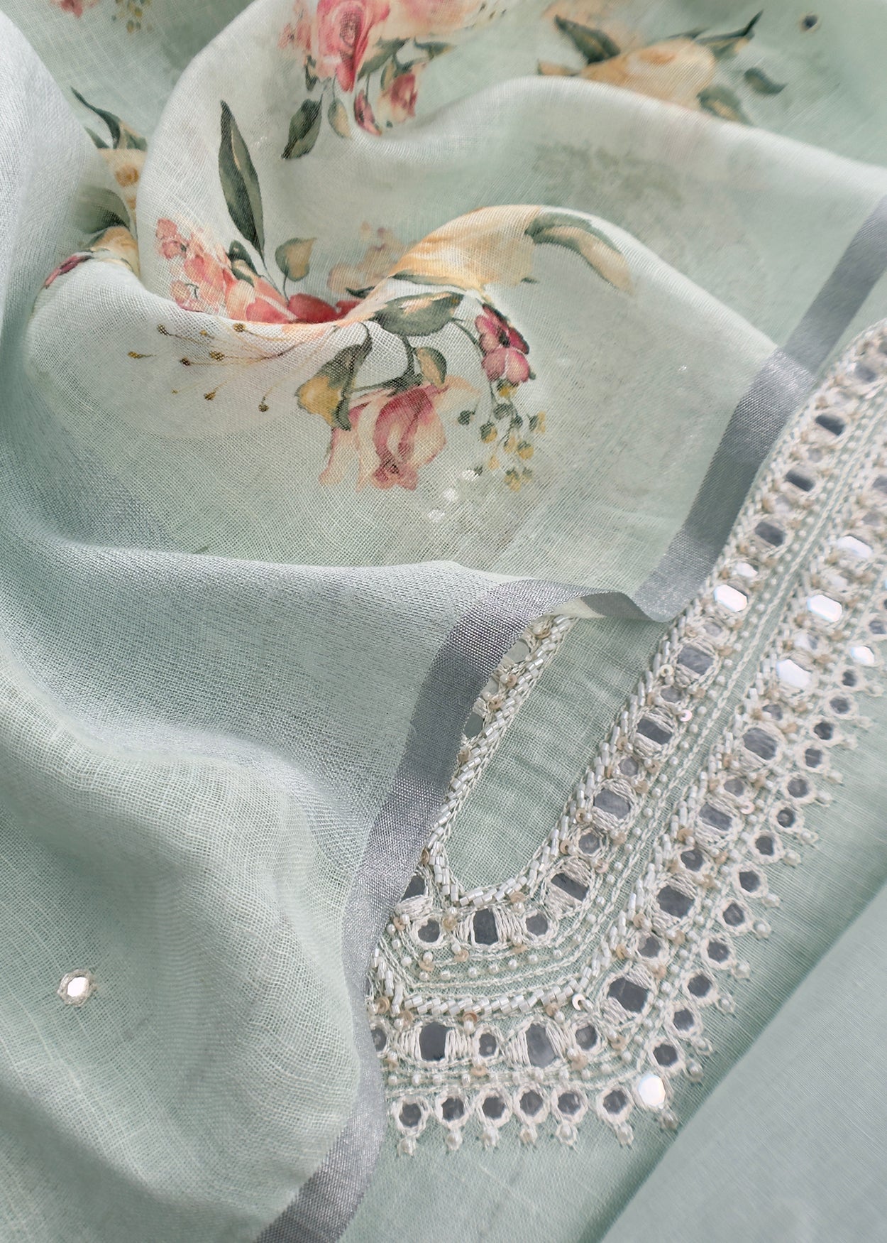 linen unstitched suit for gifting woman

