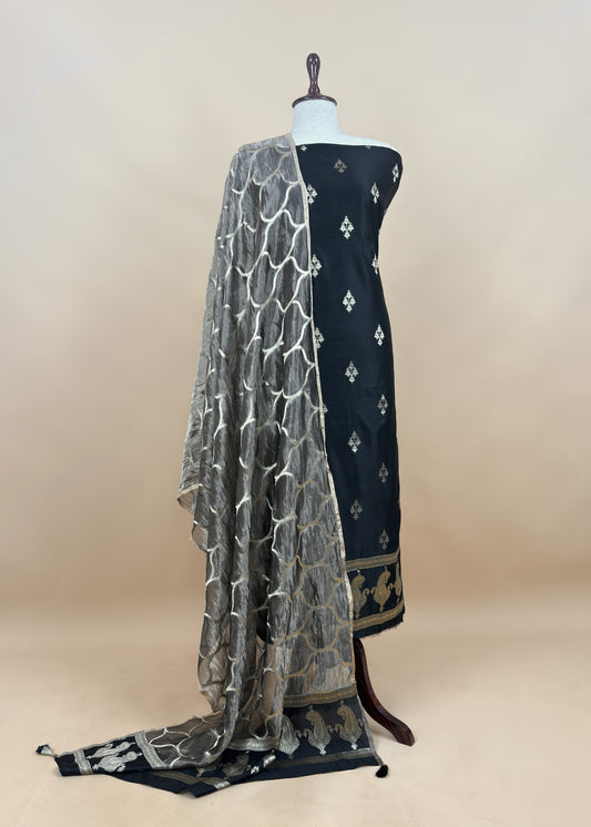 Black Pure Banarasi Silk Kurta And Tissue Silk Dupatta With Cut Work Zari Weaving