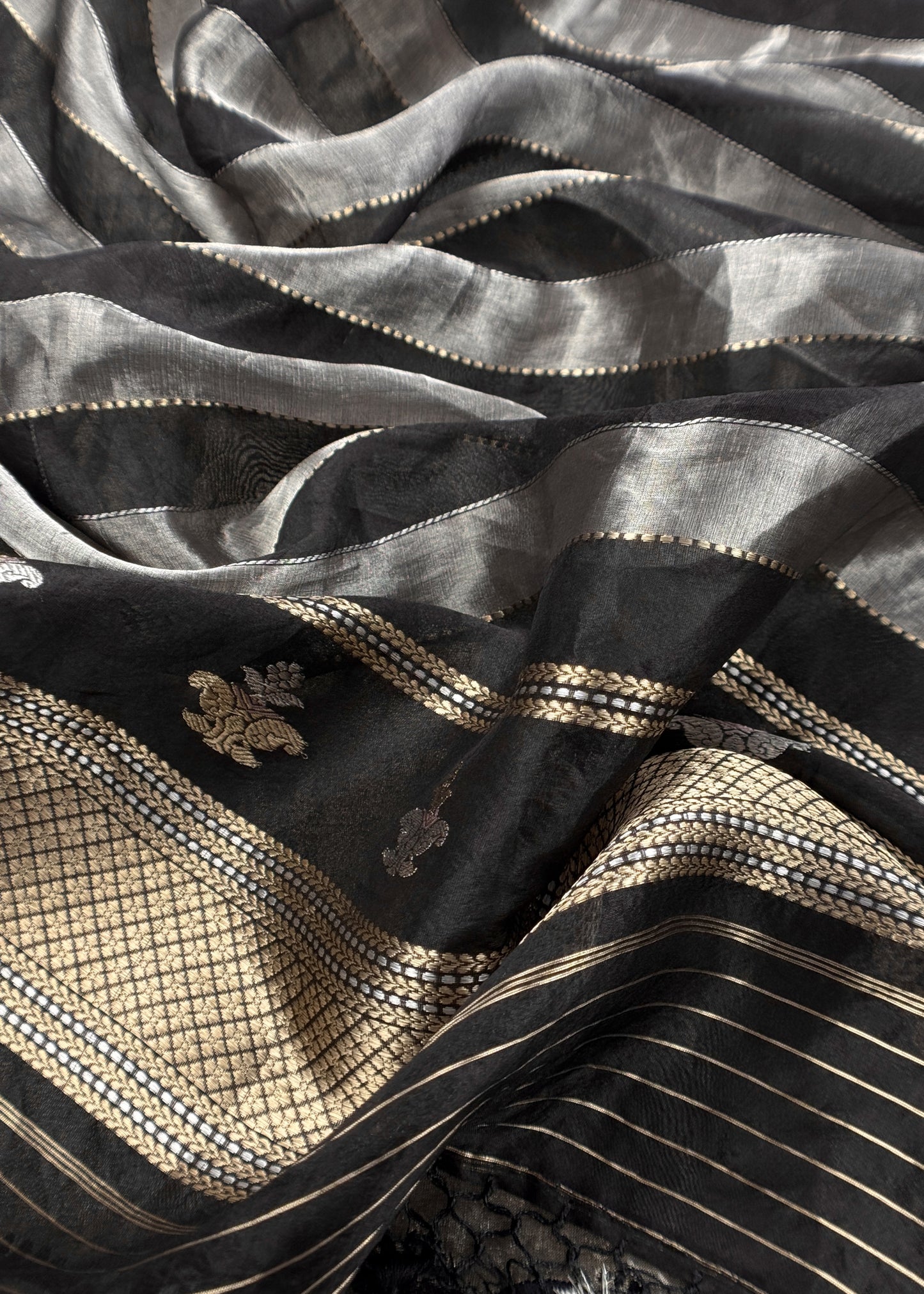 Luxe silver Handloom Tissue Silk Kurta And Kora Silk Dupatta With Kadwa Weaving