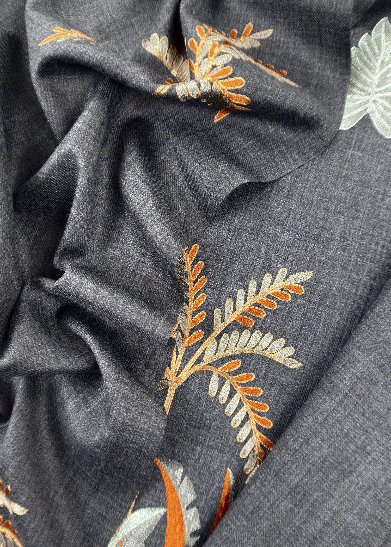 buy woolen unstitched suit in online