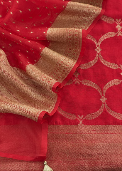 Leela Red Pure Varanasi Silk Kurta And Kora Silk Dupatta With Cutwork Zari Weaving