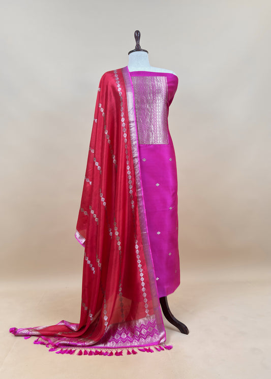 Pink Handloom Banarasi Silk Kurta And Kora Silk Dupatta With Kadwa Weaving