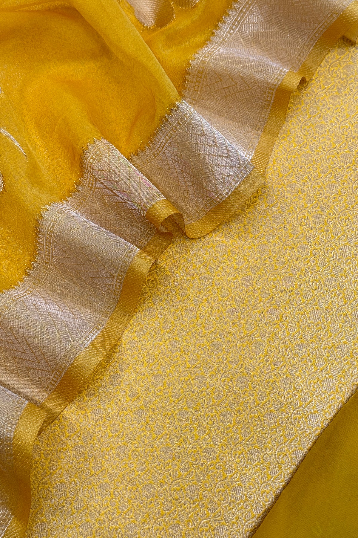 brocade suit set online

