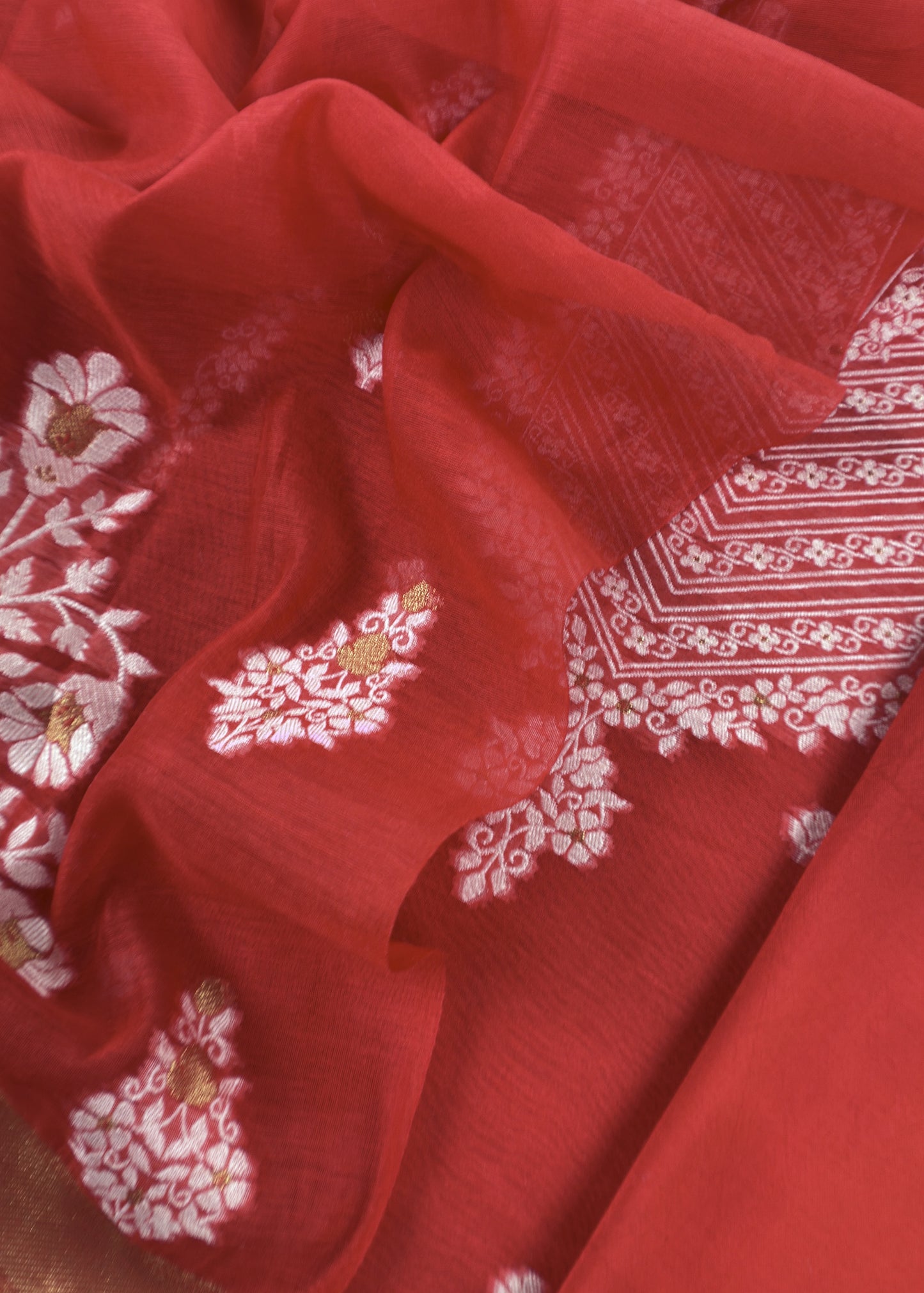 Red Jamdani Weaved Suit Fabric In Linen Chanderi