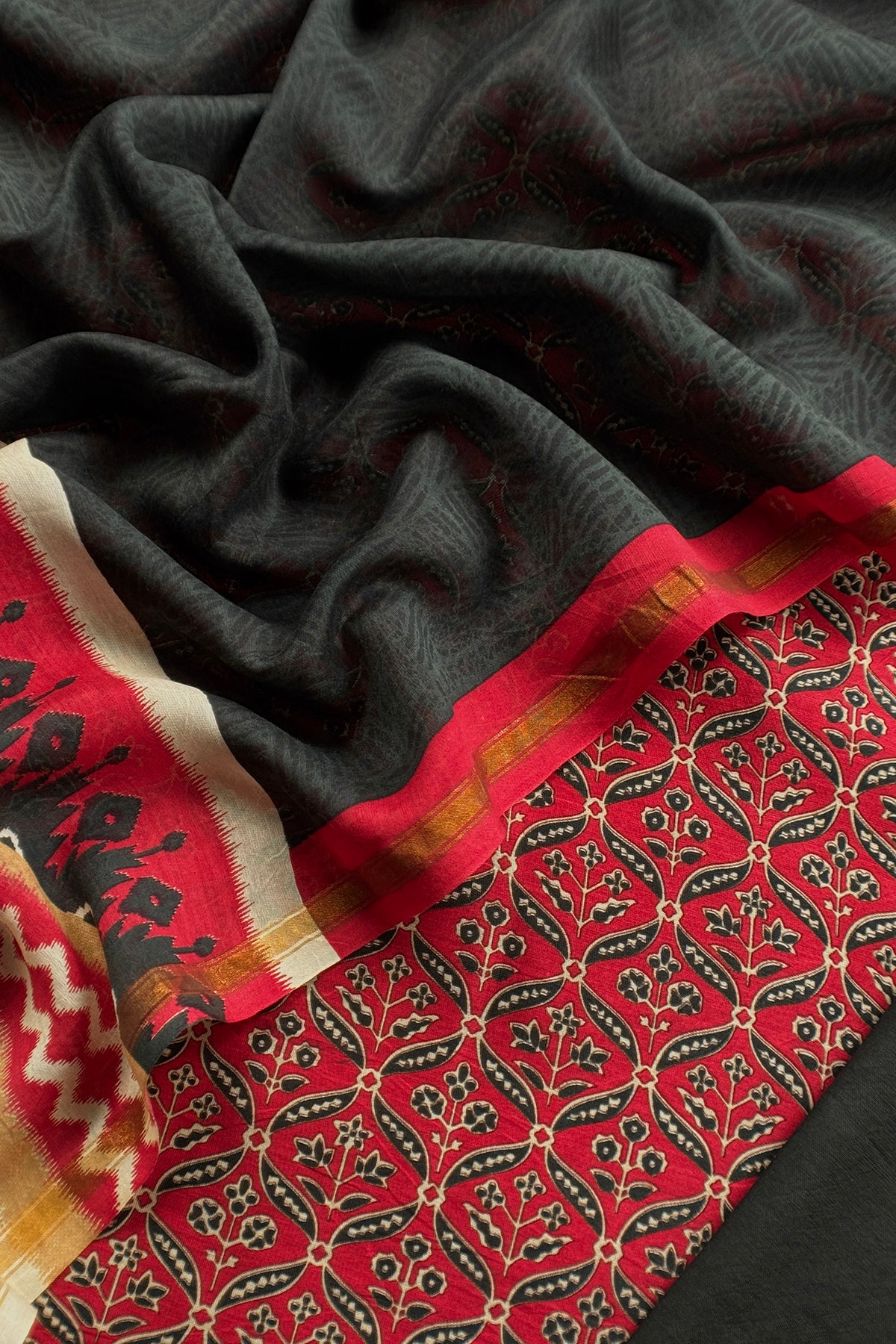 Maheshwari silk suit gifting for women

