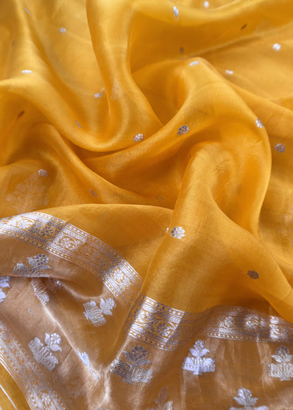 Handloom Silk Kurta and Kora Silk Dupatta with Gold Kadwa weaving