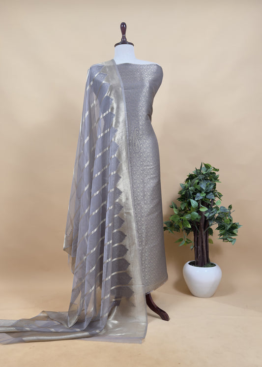 Gray Brocade Kurta With Organza Dupatta
