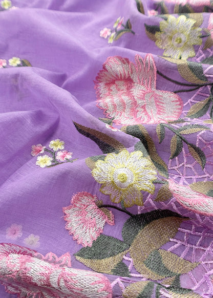 Mul cotton suit with flower embroidery

