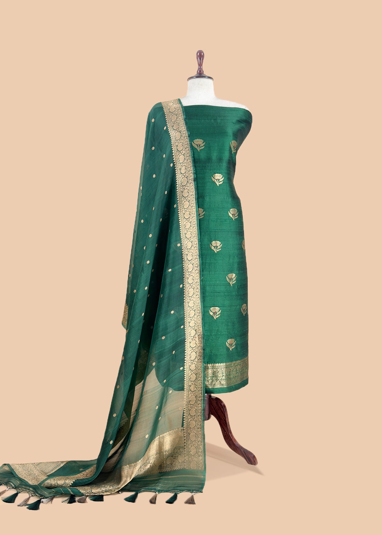 Green Handloom Raw Silk Kurta And Kora Silk Dupatta With Gold Kadwa Weaving