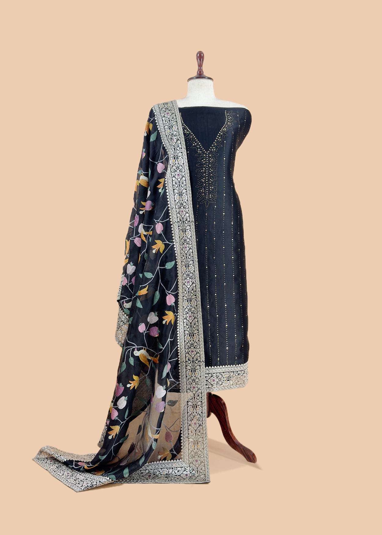 Pure organza unstitched suit set with handprinted dupatta

