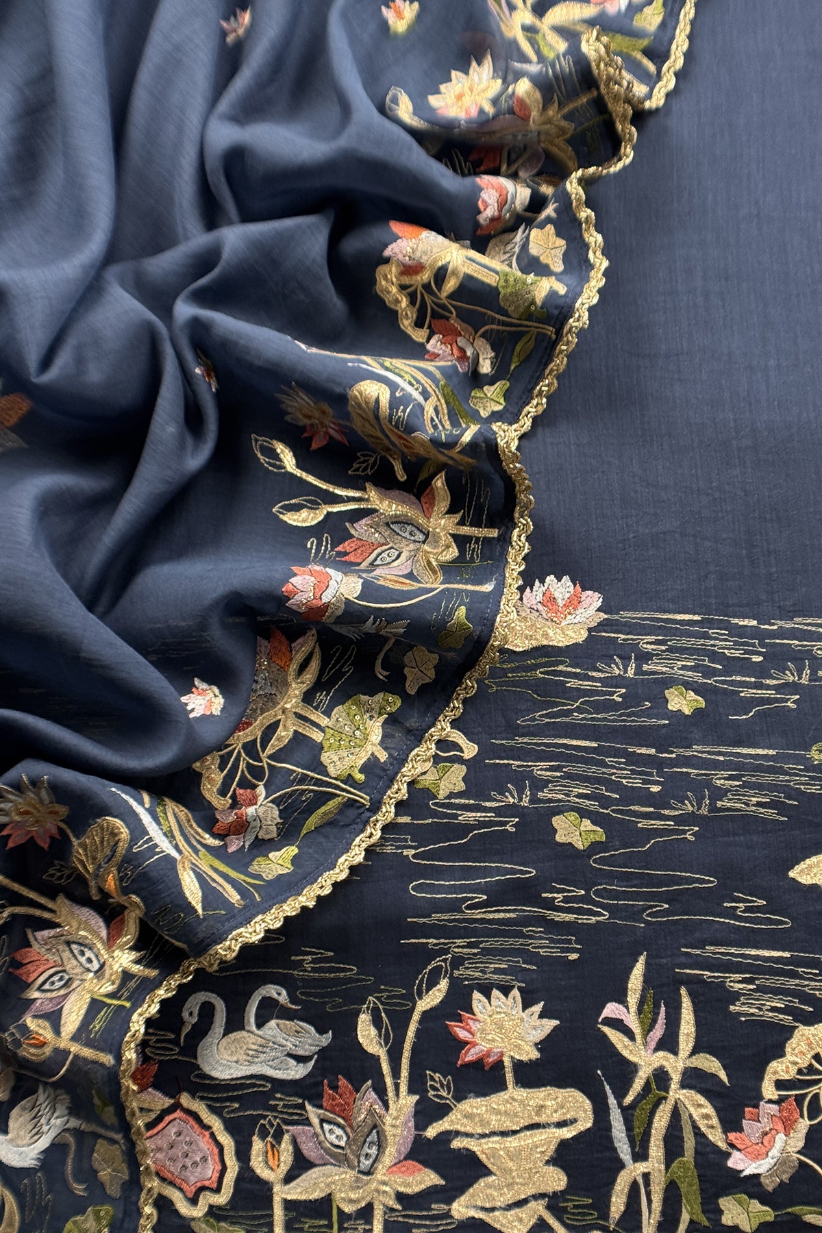 Handloom mulmul unstitched suit fabric

