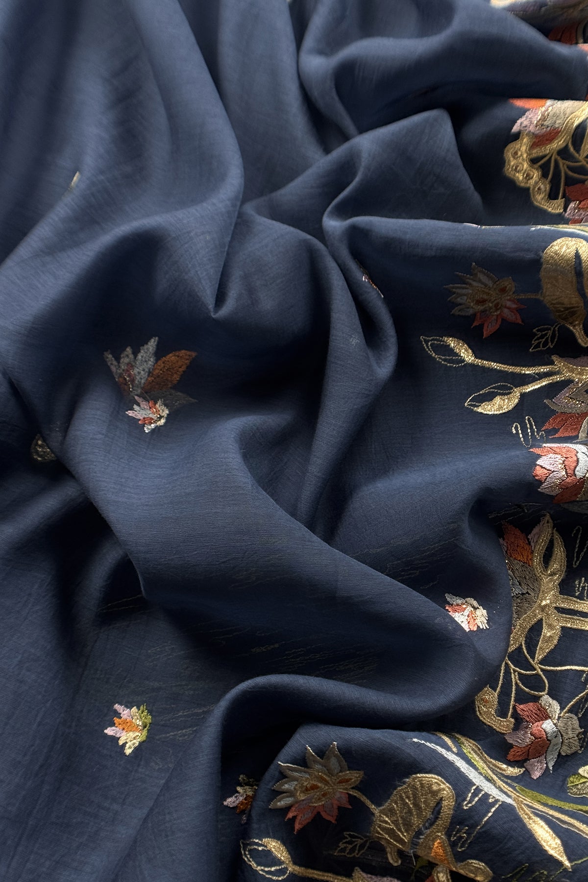 Summer wear mulmul unstitched suit with dupatta

