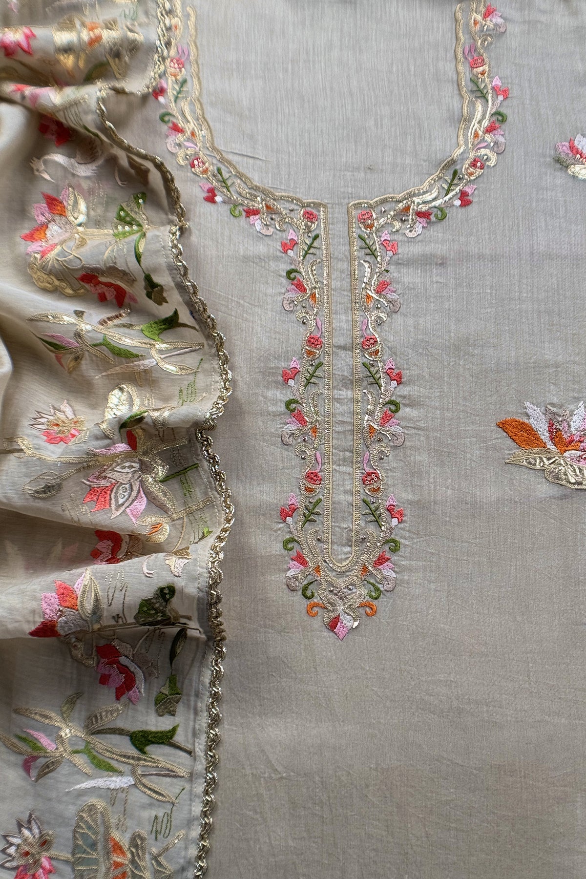 Mulmul suit gifting for women

