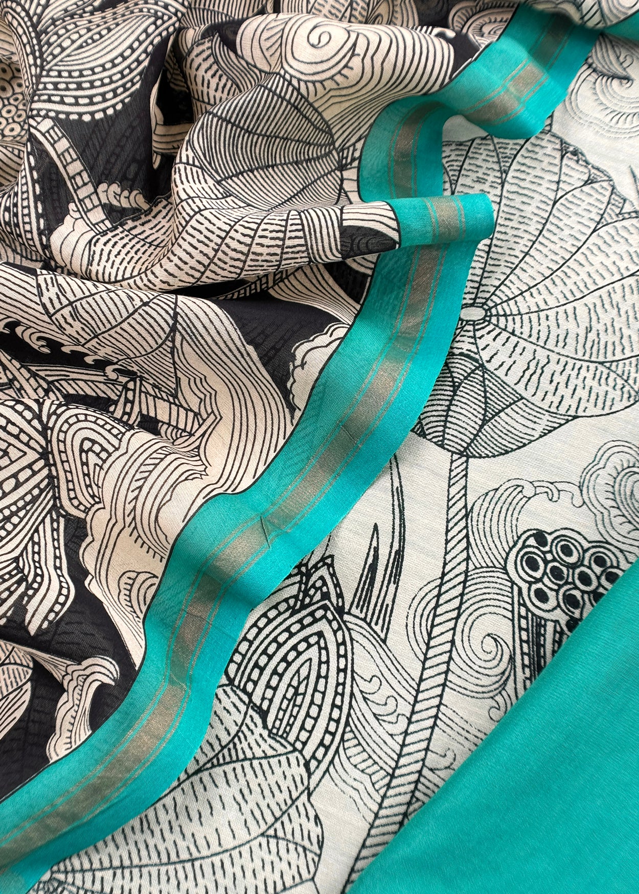 Maheshwari silk suit gifting for women

