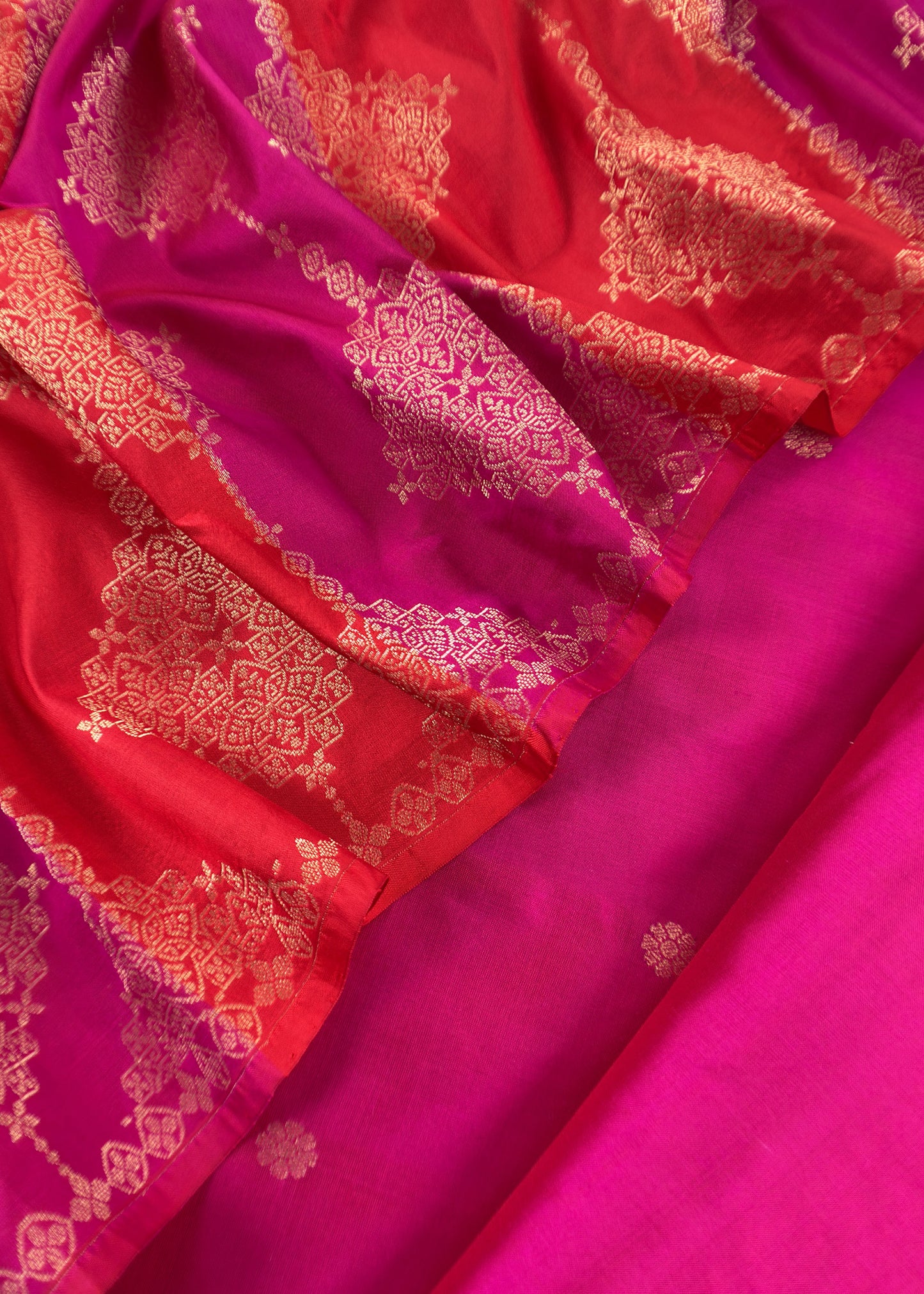 Pink Luxe Sangria Pink Pure Banarasi  Katan Silk Suit With Tanchoi Weaving