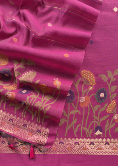 jamdani weaved suit for gifting mom

