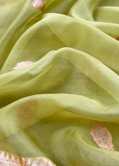 Dhaniya Green Handloom Silk Kurta And Kora Silk Dupatta With Meenakari Gold Kadwa Weaving