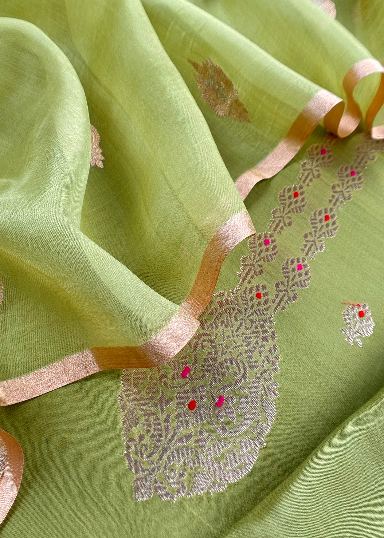 Dhaniya Green Handloom Silk Kurta And Kora Silk Dupatta With Meenakari Gold Kadwa Weaving