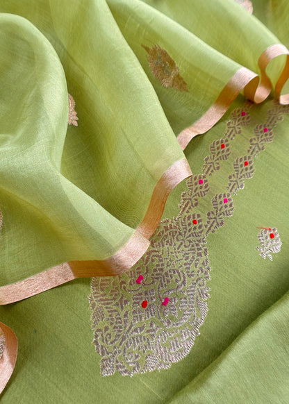 Dhaniya Green Handloom Silk Kurta And Kora Silk Dupatta With Meenakari Gold Kadwa Weaving