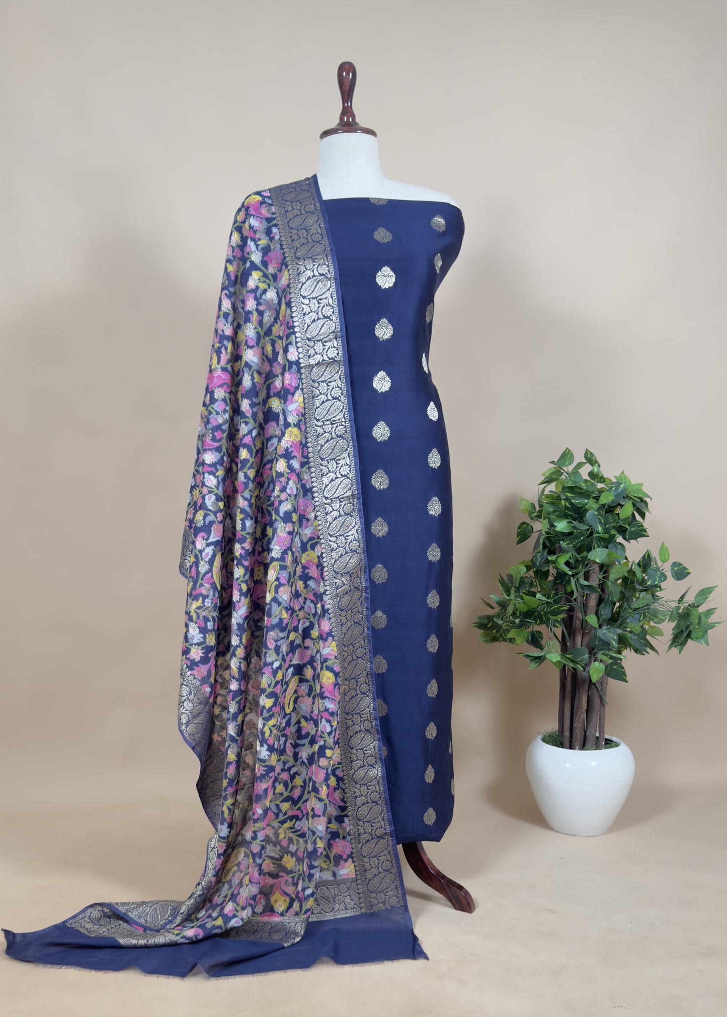 Green Banarasi Suit With Kalamkari Dupatta