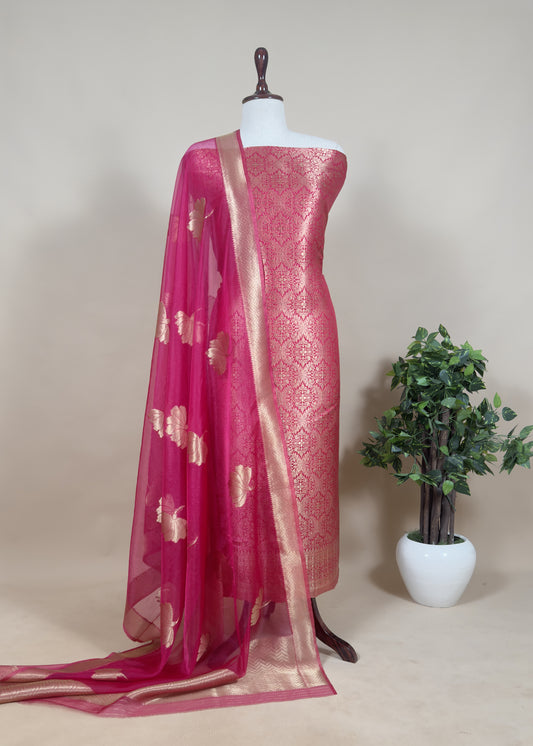 Redish Pink Brocade Kurta With Organza Dupatta