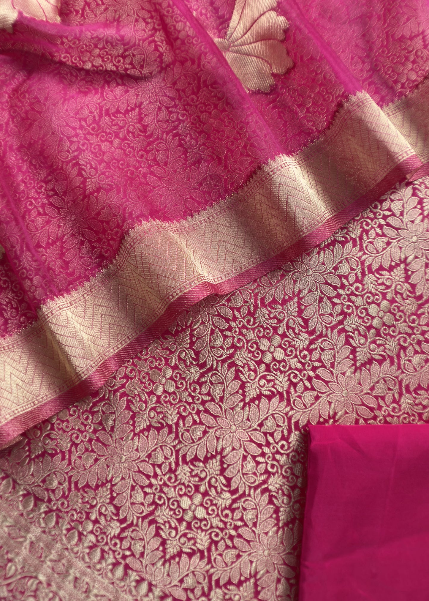 Redish Pink Brocade Kurta With Organza Dupatta