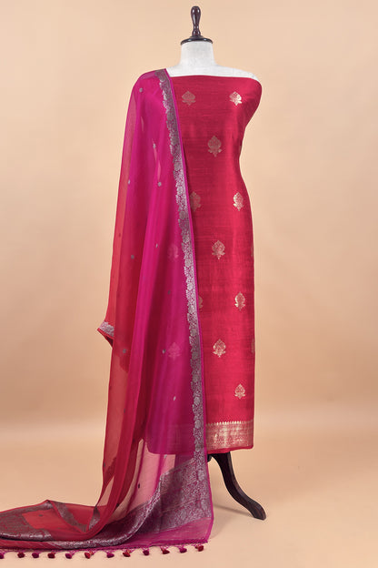 Red Handloom Raw Silk Kurta And Kora Silk Dupatta With Kadwa Weaving