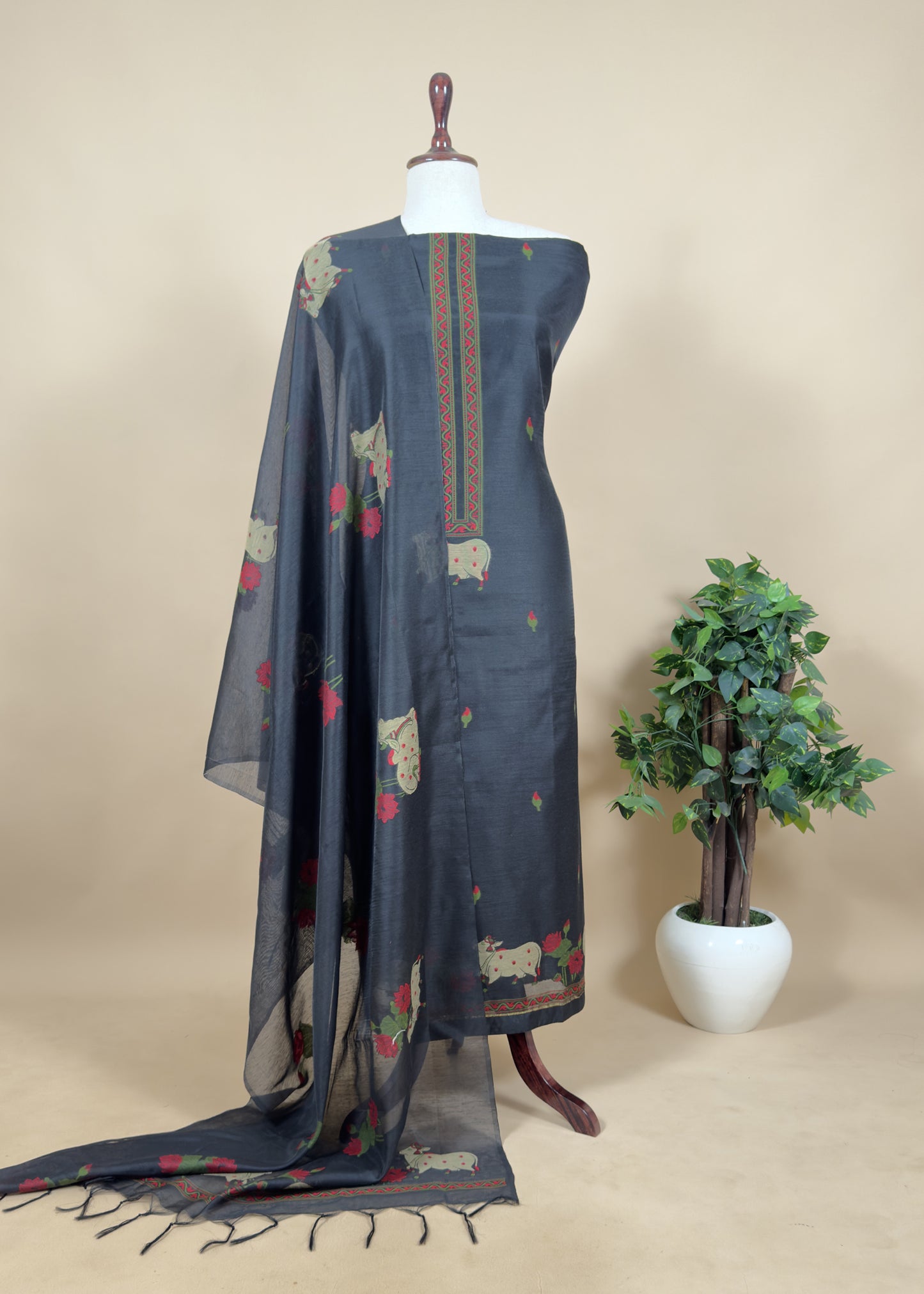 Grape Unstitched Chanderi Dupatta-Suit With Pichwai Jamdani Weaving