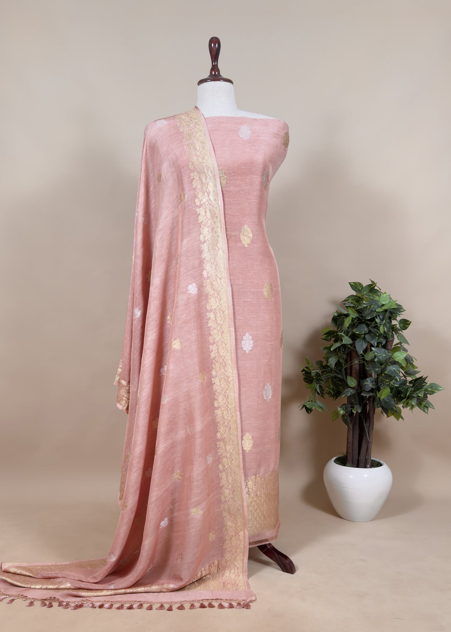 Peach Bloom Handloom Linen Silk With Kadwa Weaves