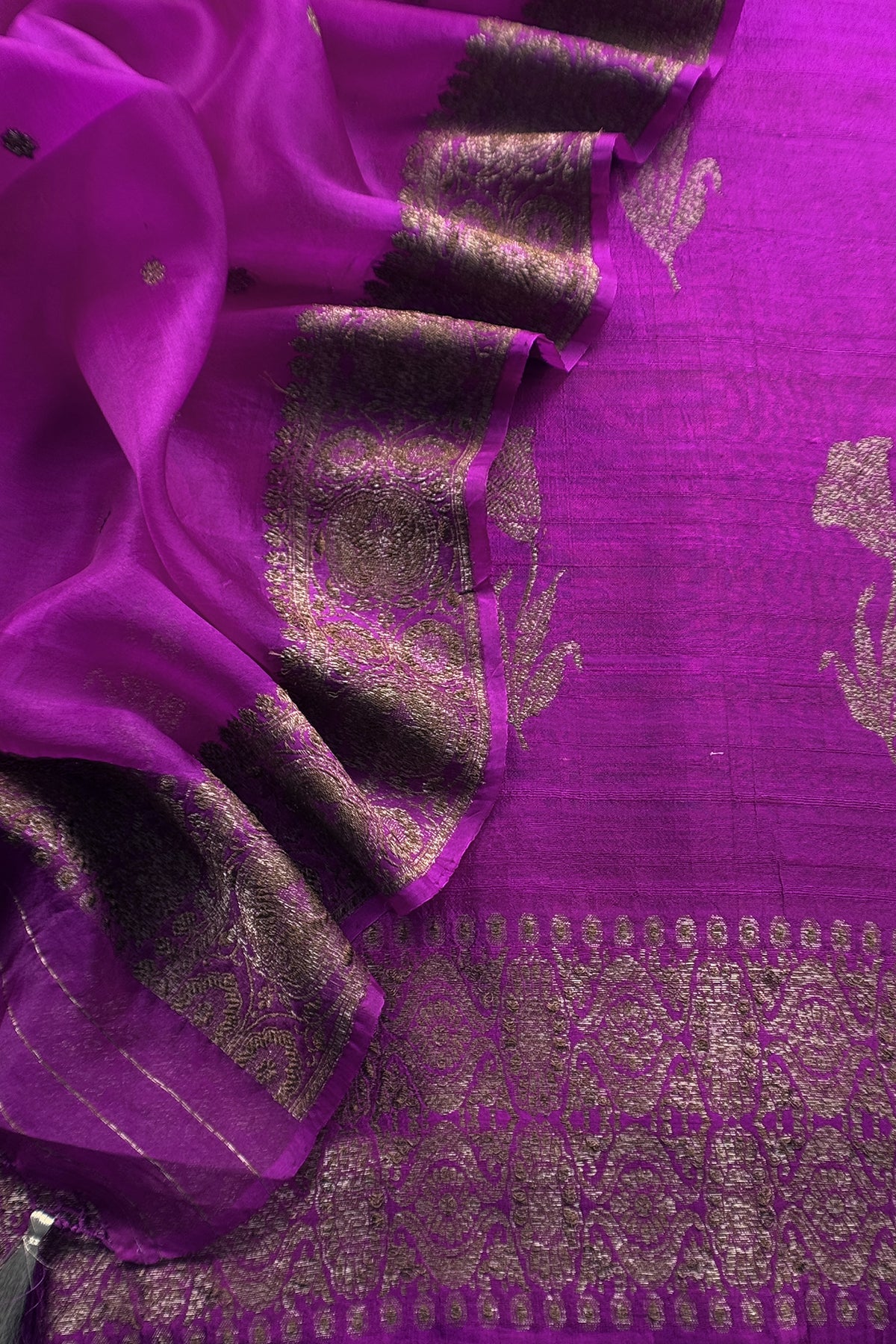 Handloom Raw Silk Suit With Kora Silk Dupatta