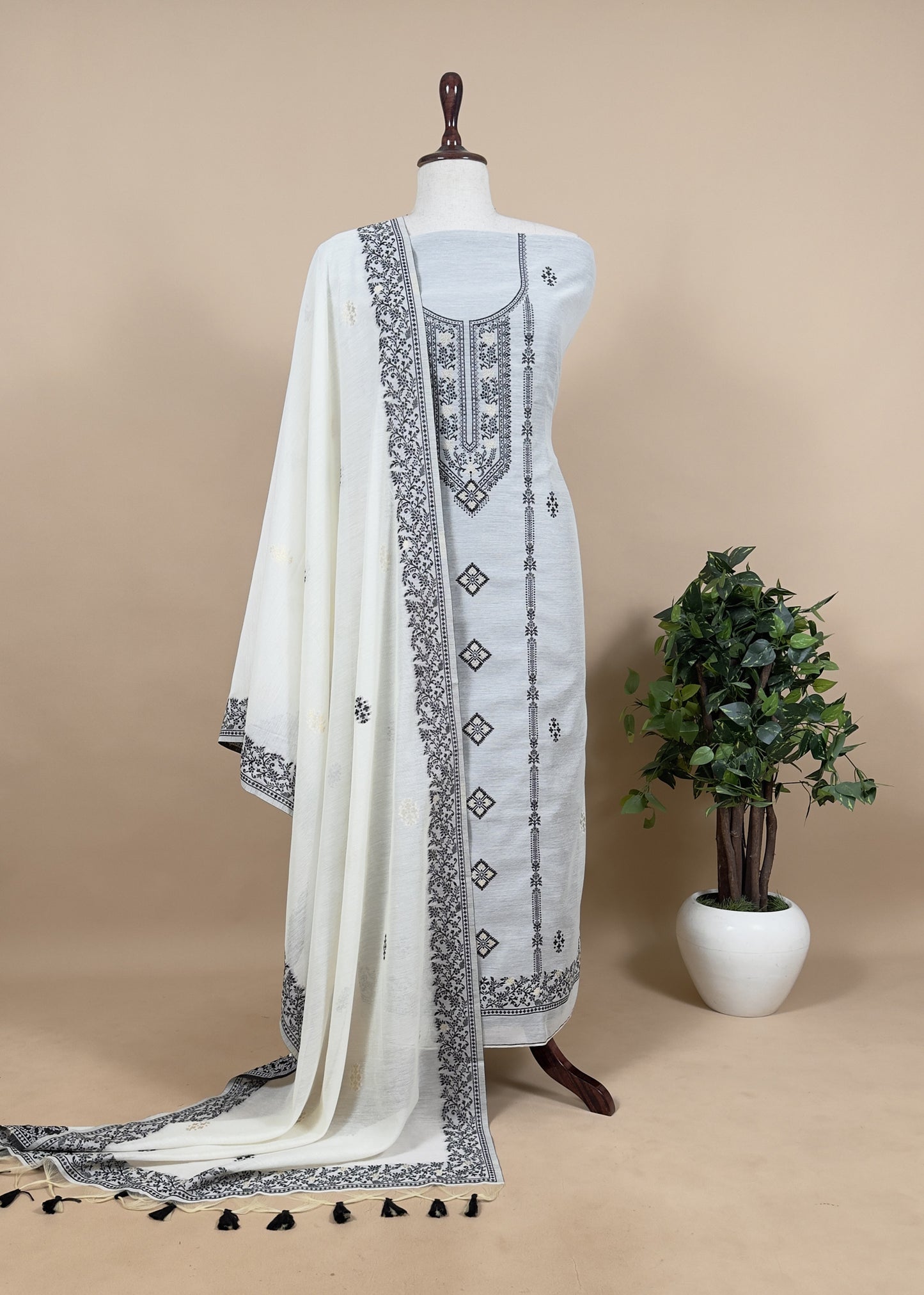 Black Jamdani Weaved Unstitched Suit In Chanderi