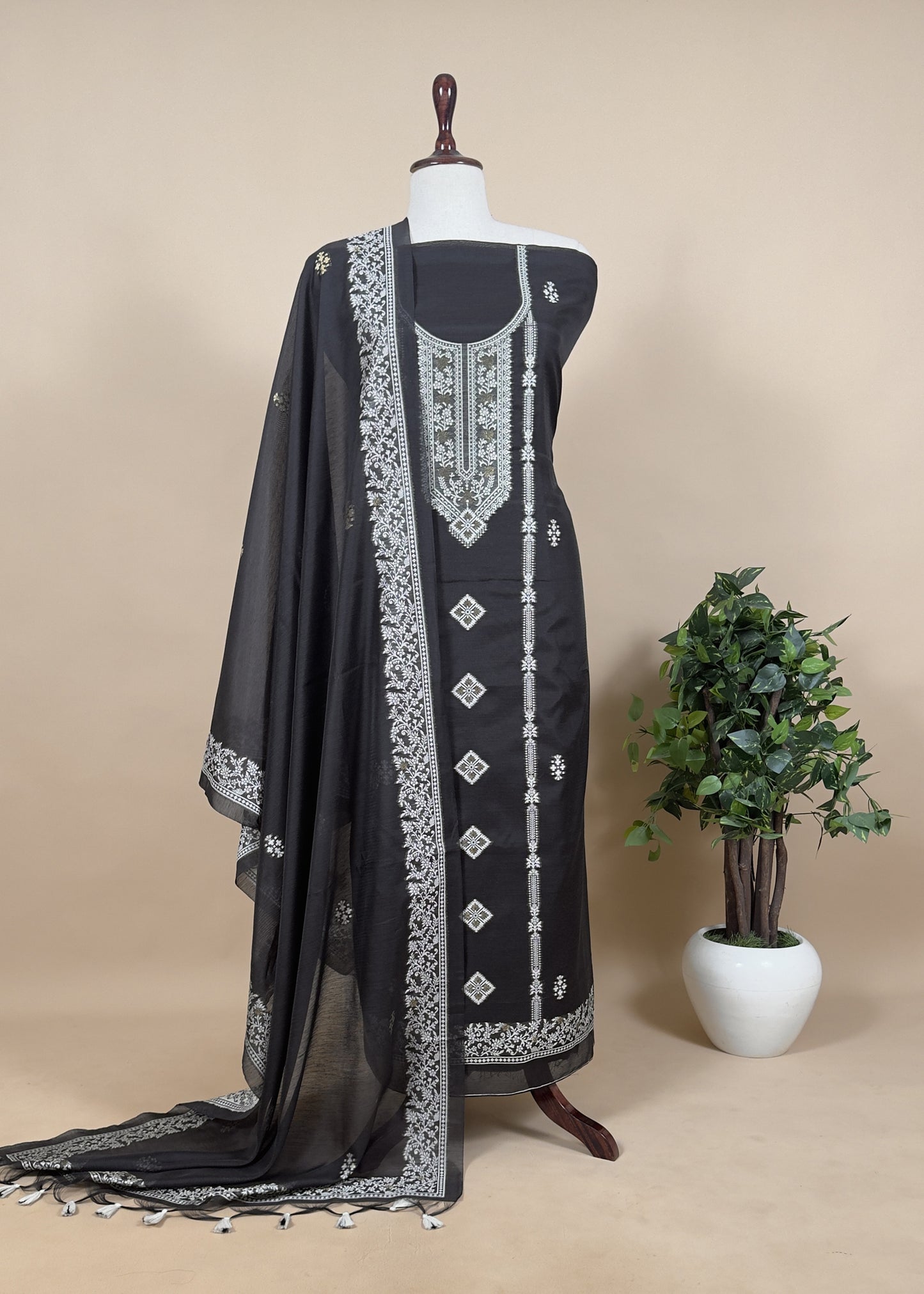 Premium quality jamdani suit for women
